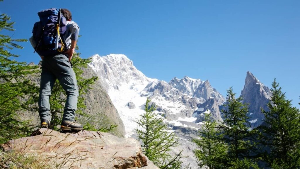 Kareri lake trek best time